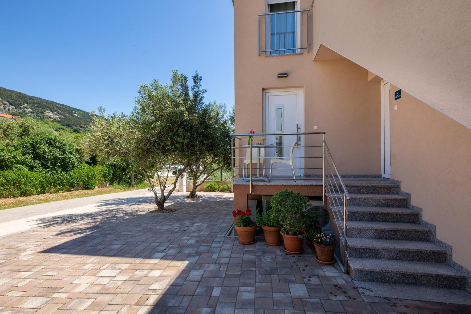 Apartments Viktorija 2 Baška Zimmer foto